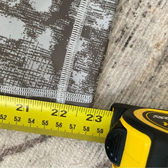 LULULEMON Wunder Under High-Rise Crop 23" *Full-On  Luxtreme Gray Size 4 - Picture 11 of 13